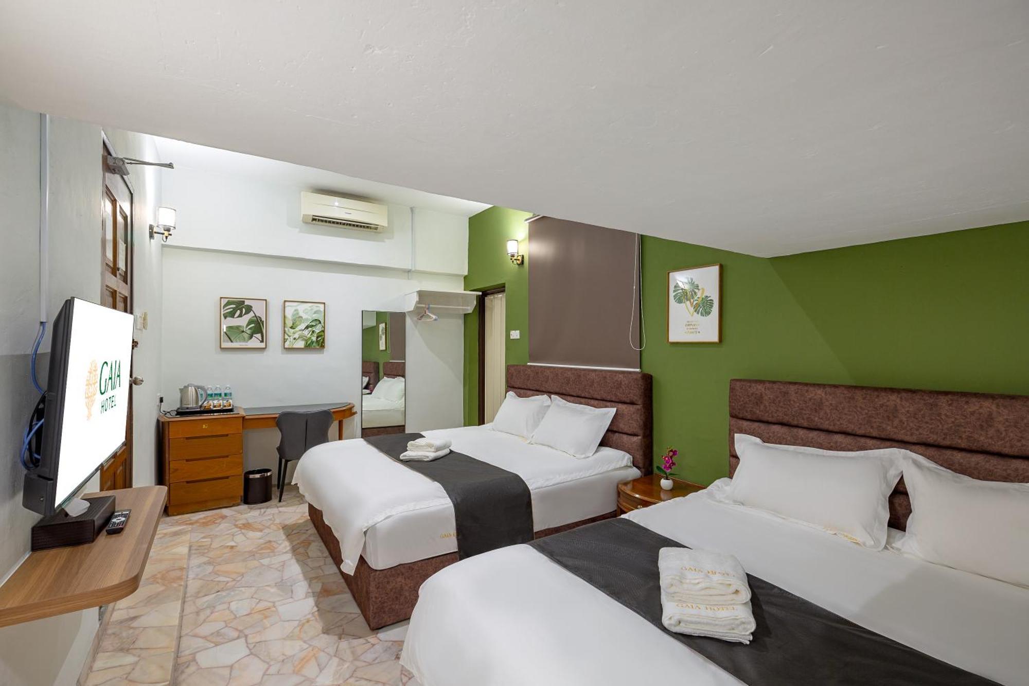 Gaia Hotel Танджунг-Бунга Экстерьер фото