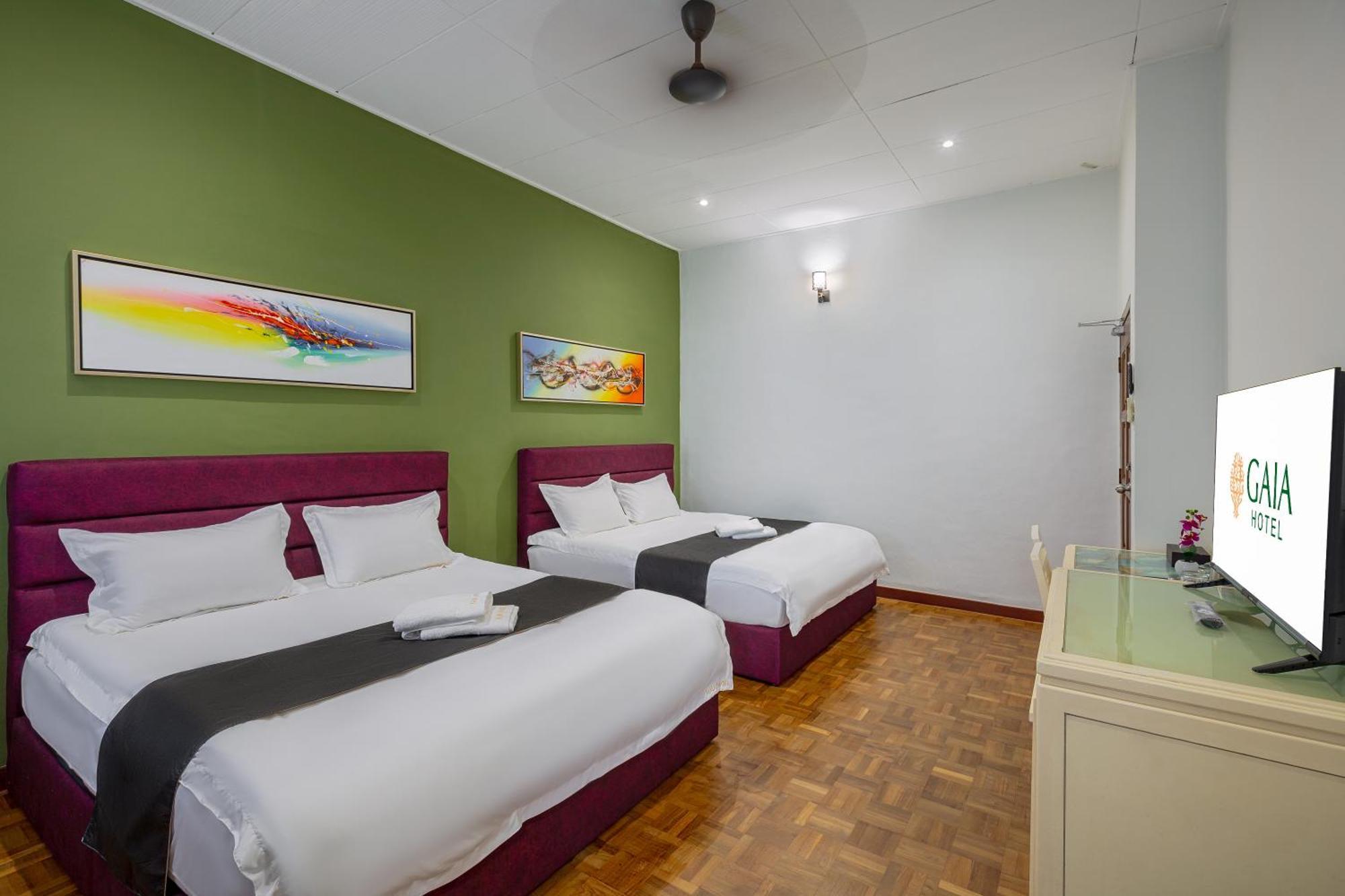 Gaia Hotel Танджунг-Бунга Экстерьер фото