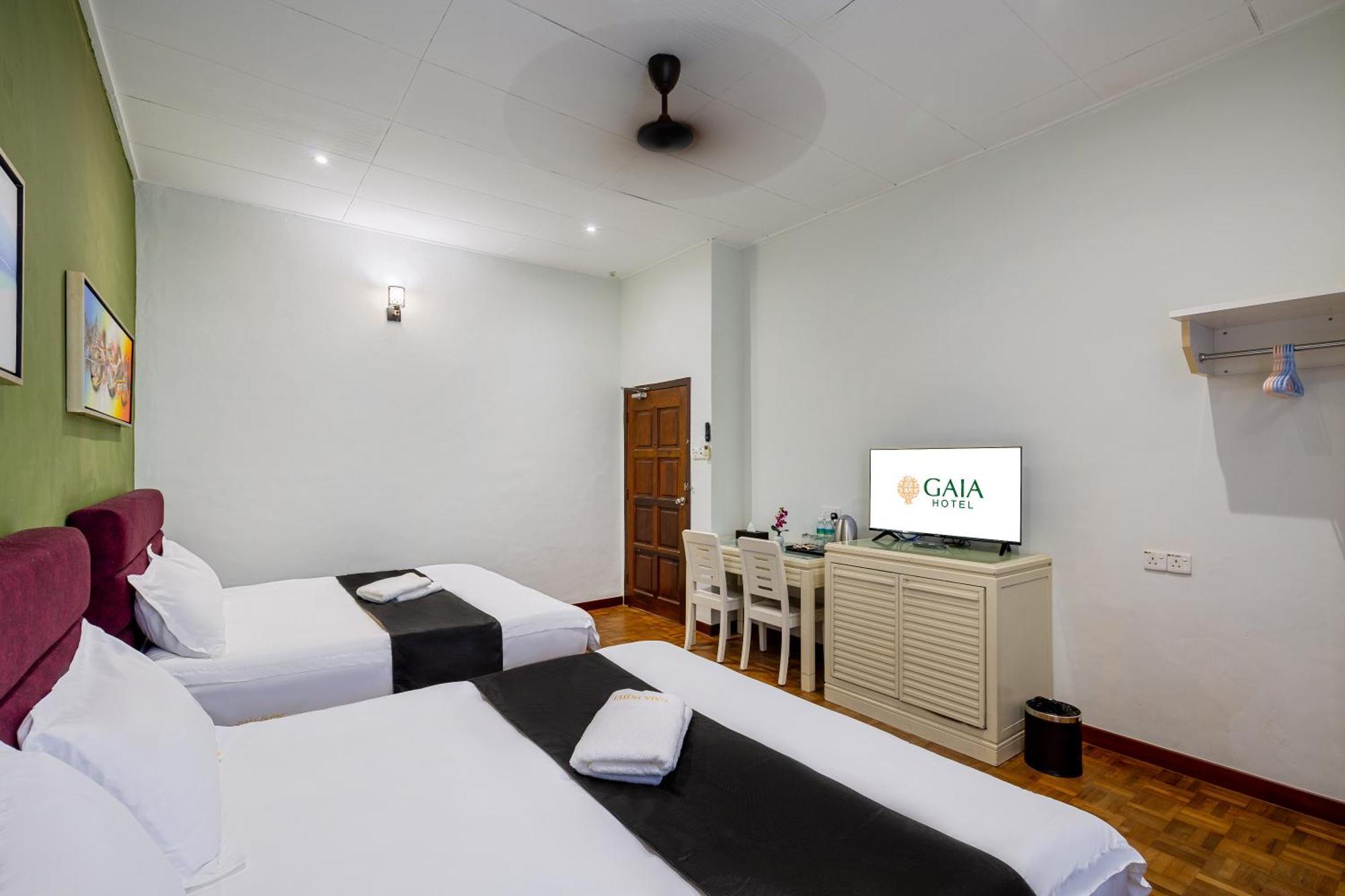 Gaia Hotel Танджунг-Бунга Экстерьер фото