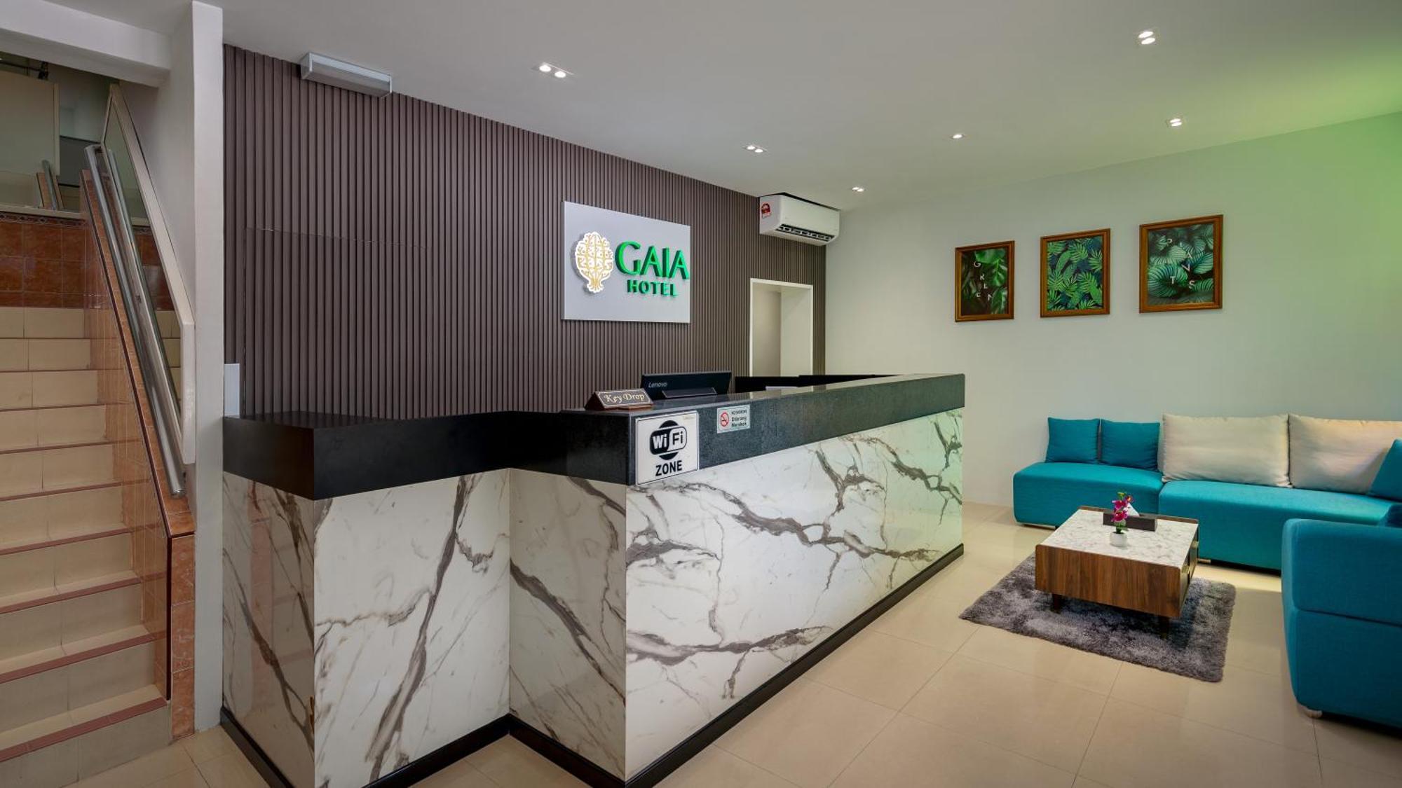 Gaia Hotel Танджунг-Бунга Экстерьер фото